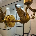 Honor Extravagance * Linz