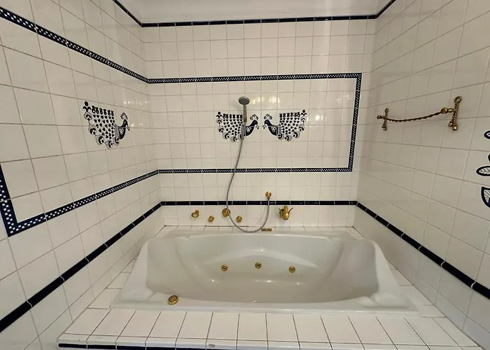 Honor Extravagance *